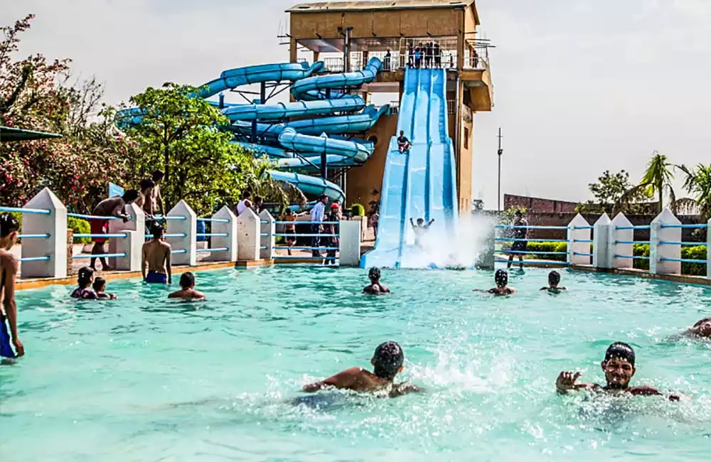 shark water park Image